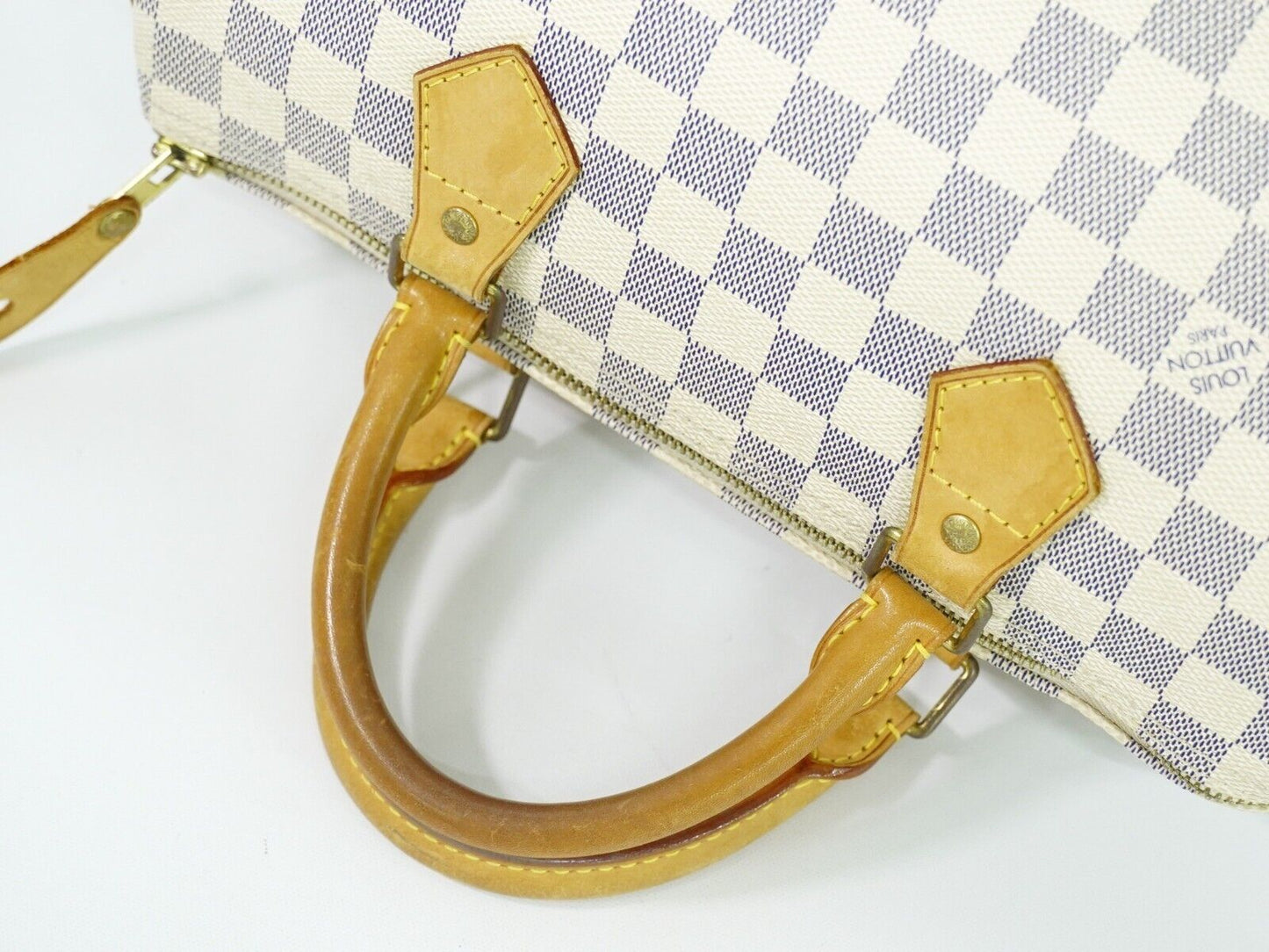 LOUIS VUITTON Handbag