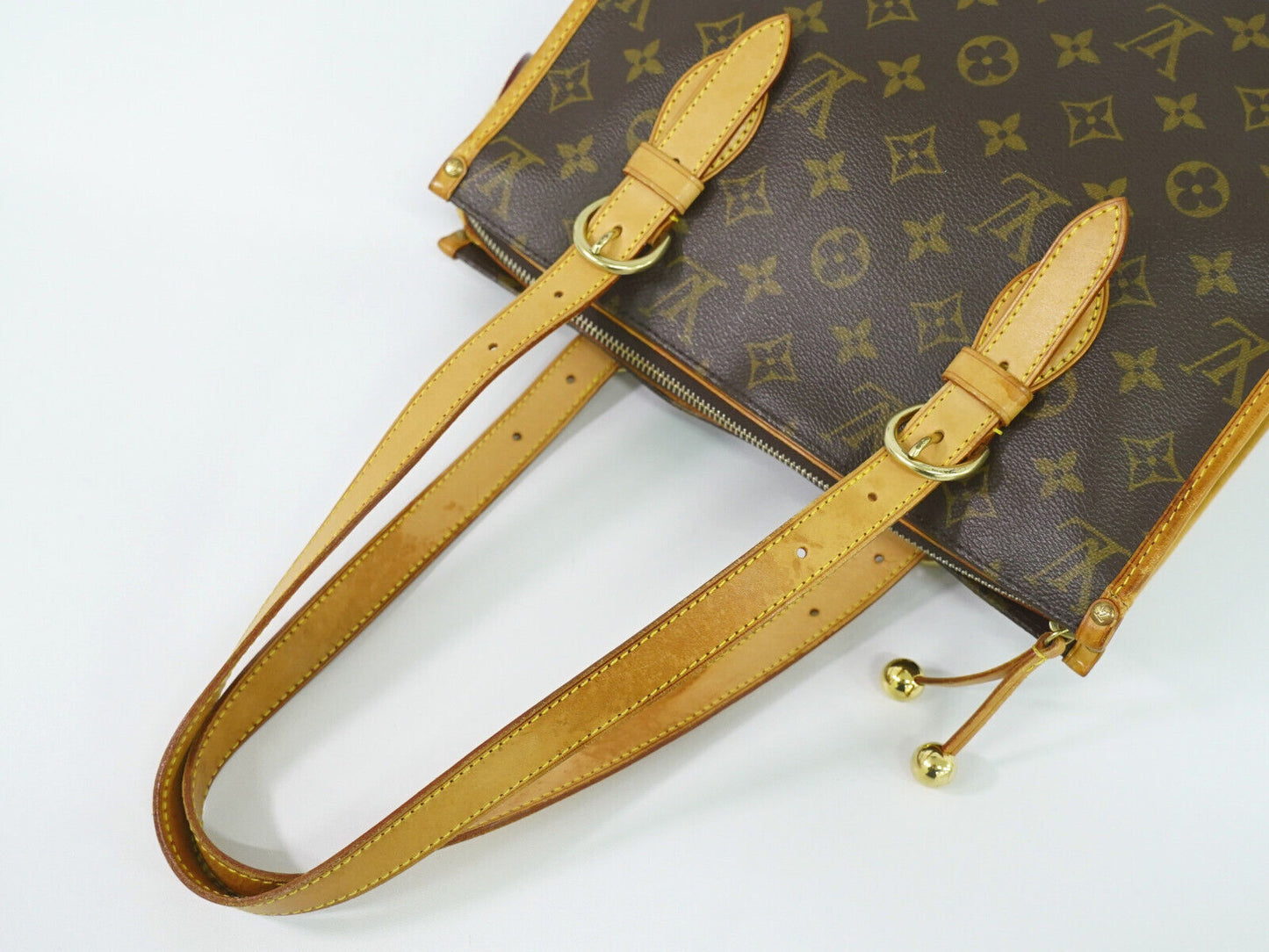 LOUIS VUITTON Popincourt Tote