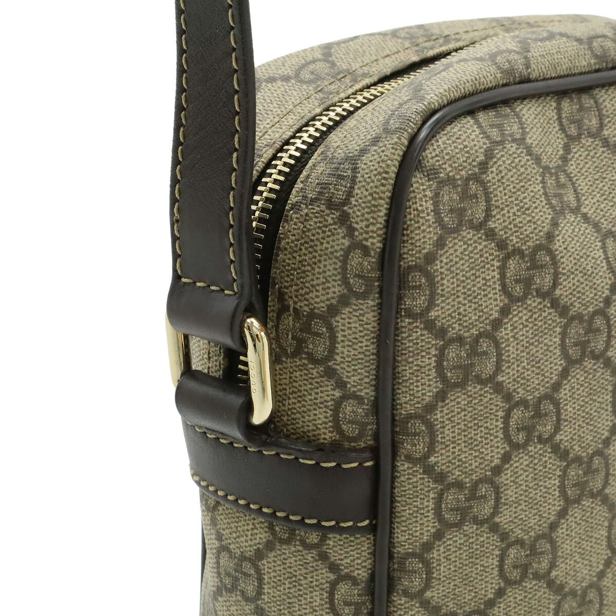 Gucci GG Supreme Shoulder Bag
