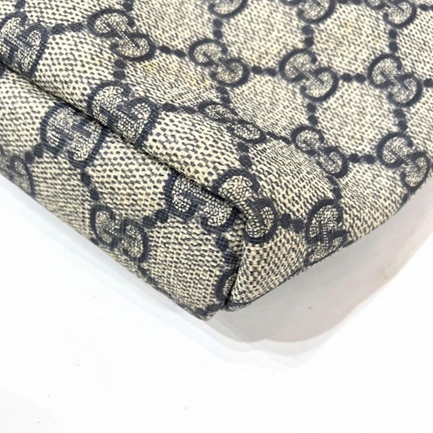 Gucci Messenger