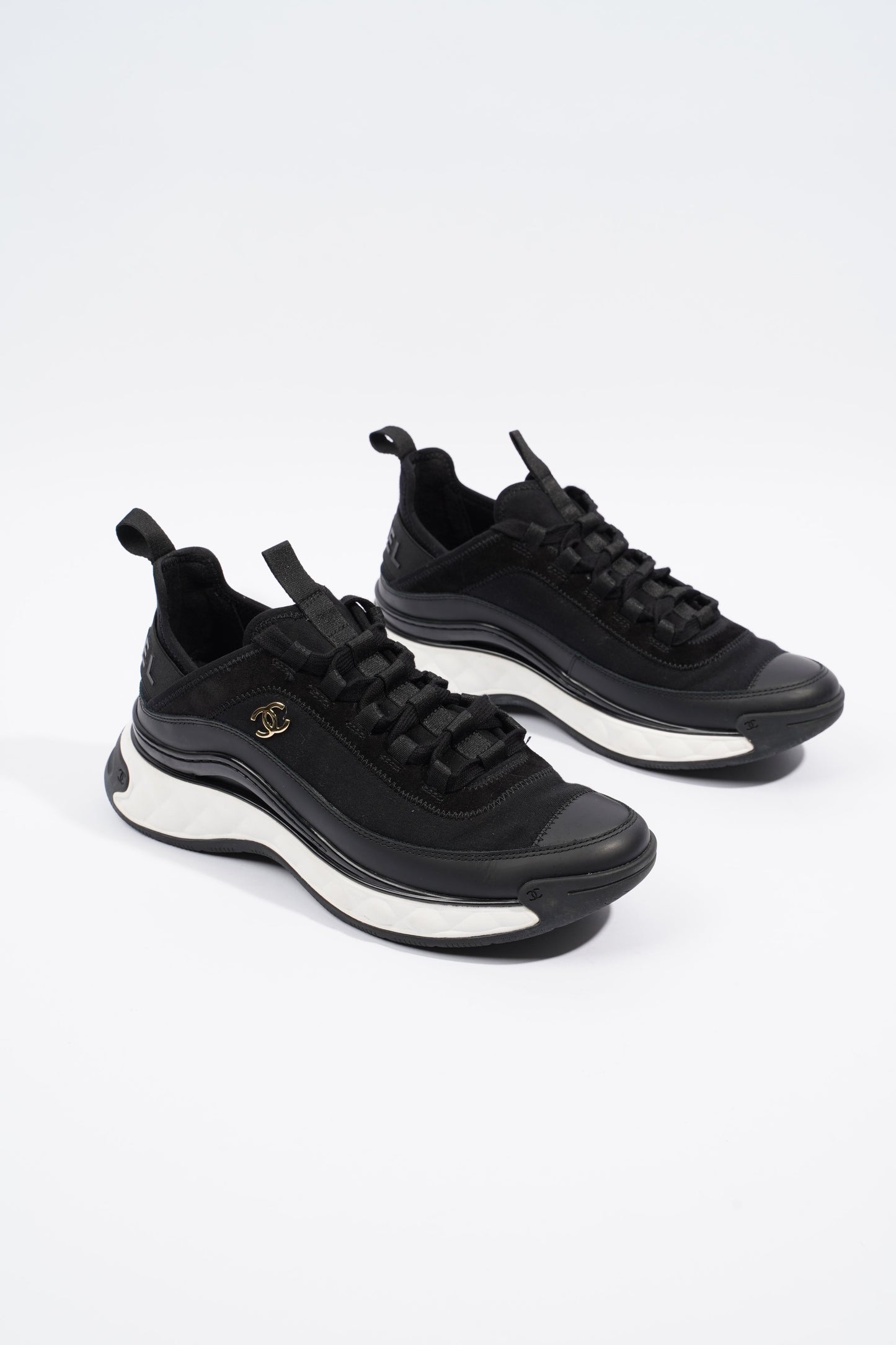 Chanel CC Logo Sneaker Black White Fabric EU 39 UK 6