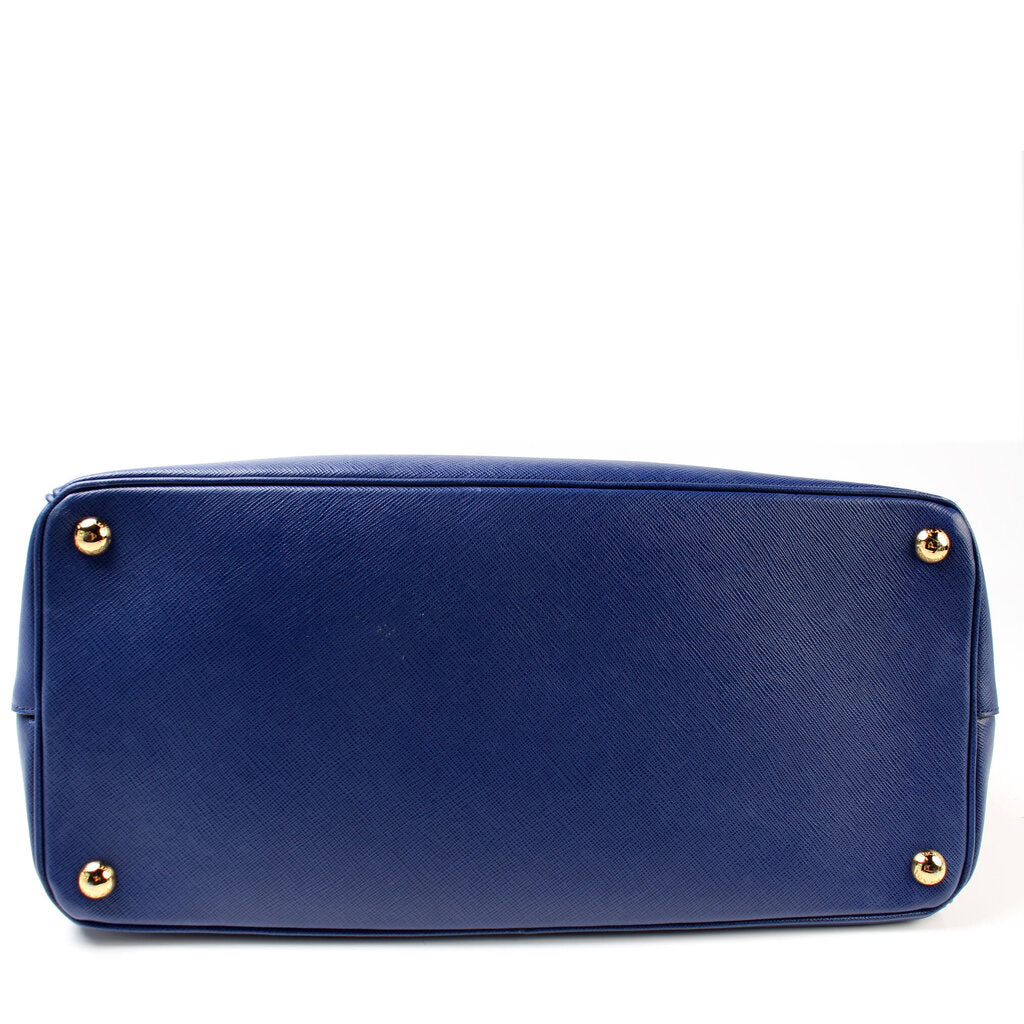 Prada Saffiano Galleria Medium Bag