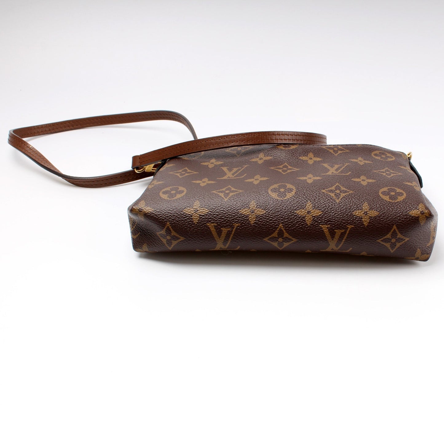 Louis Vuitton Pallas Clutch