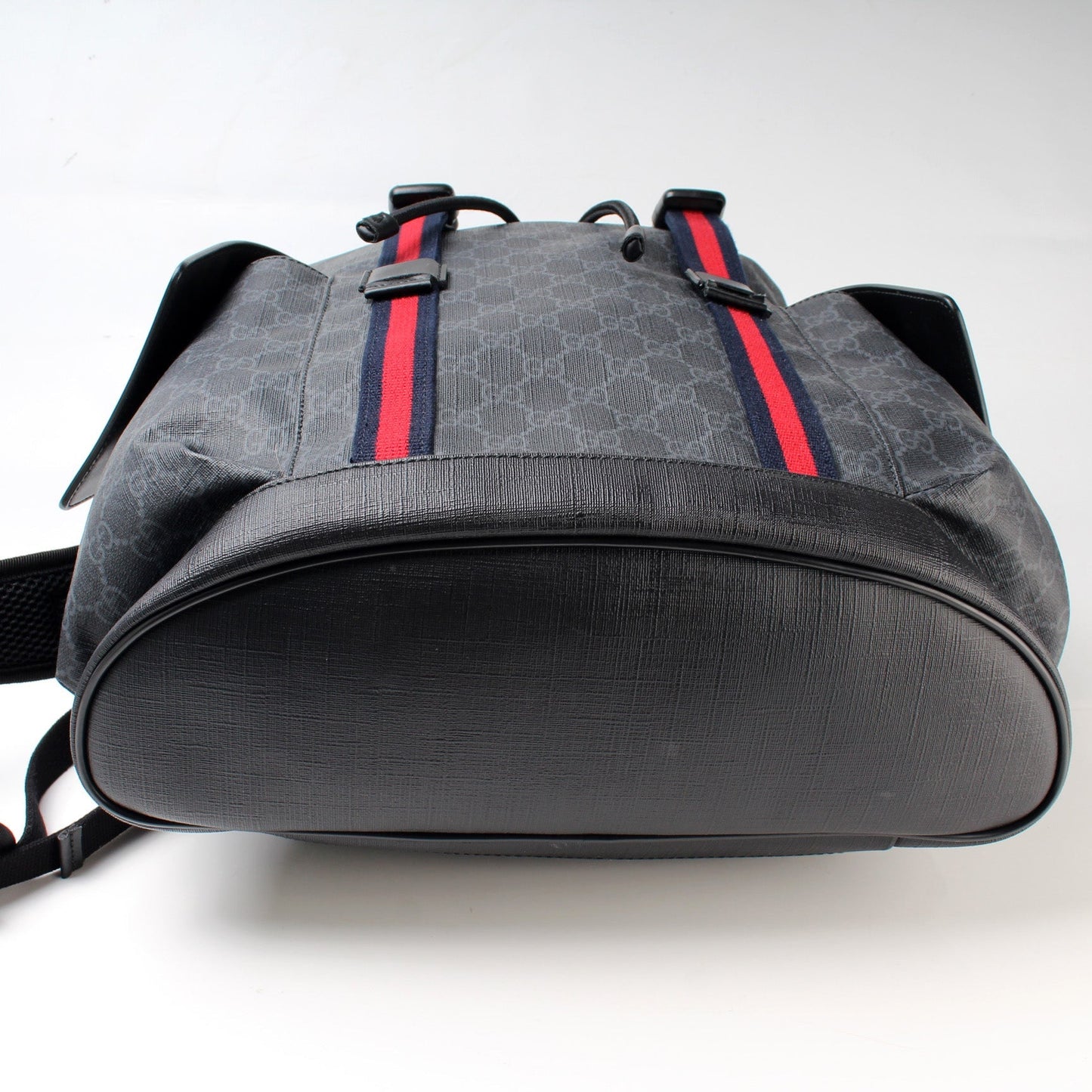 Gucci 495563 GG Supreme Backpack Bag