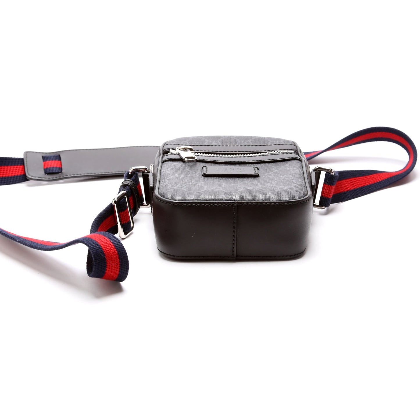 Gucci 598103 GG Supreme Messenger Bag
