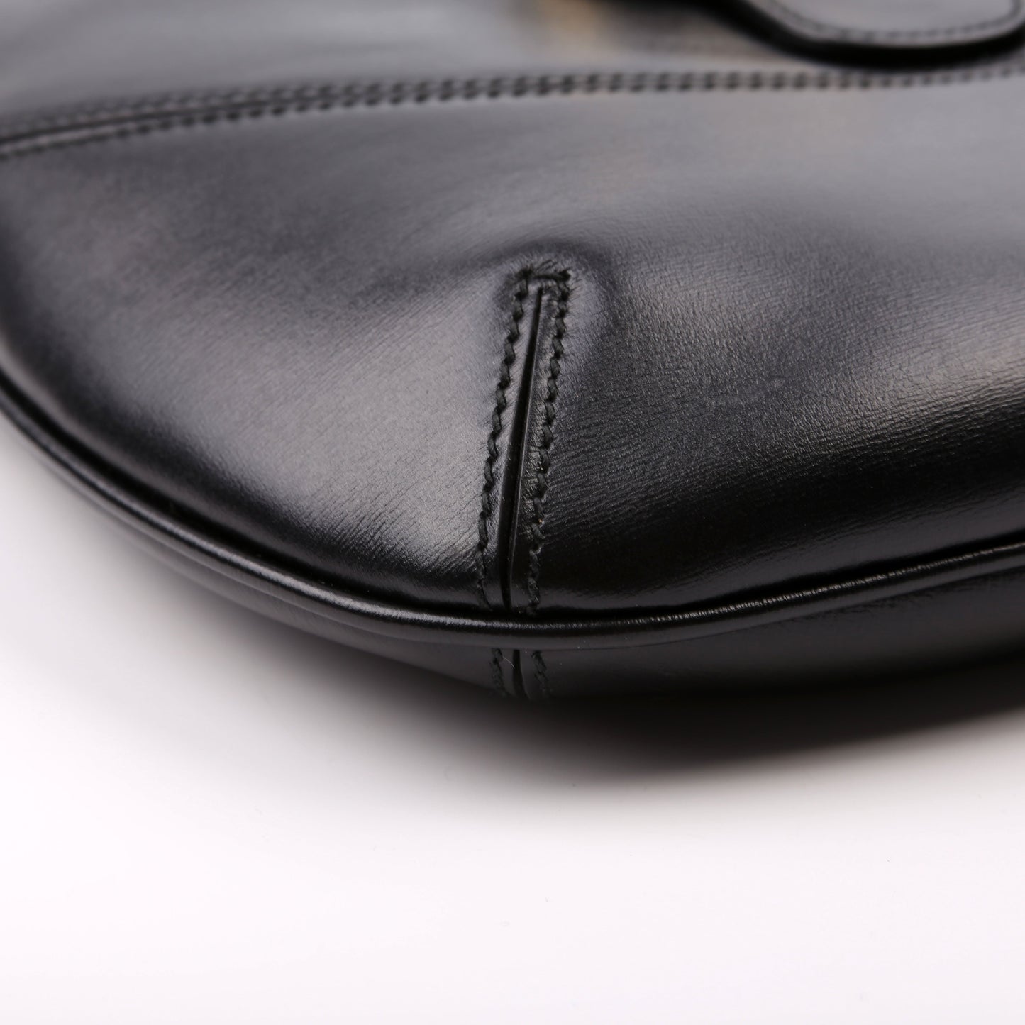 Gucci Arli Medium Shoulder Calfskin Bag