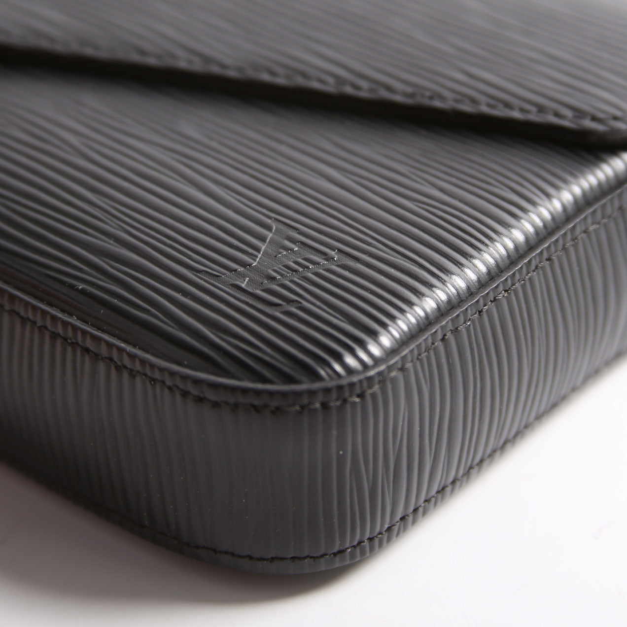 Louis Vuitton Pochette Felice Epi Black/Sier
