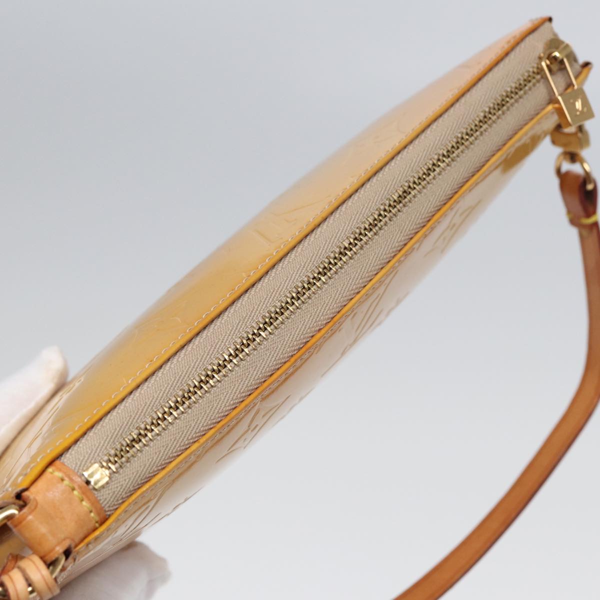 LOUIS VUITTON Pochette accessoires Clutch Bag