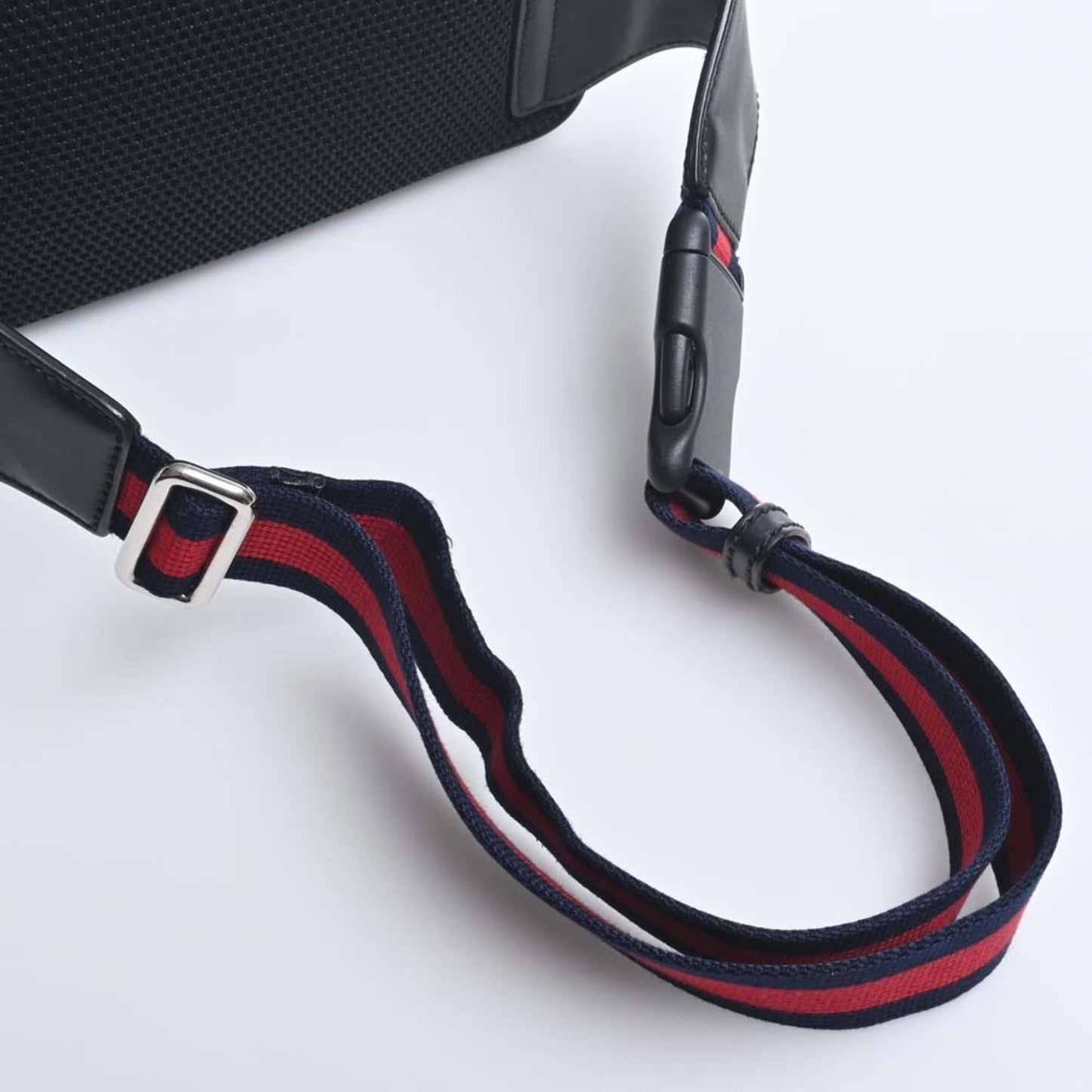 Gucci Leather Shoulder Bag