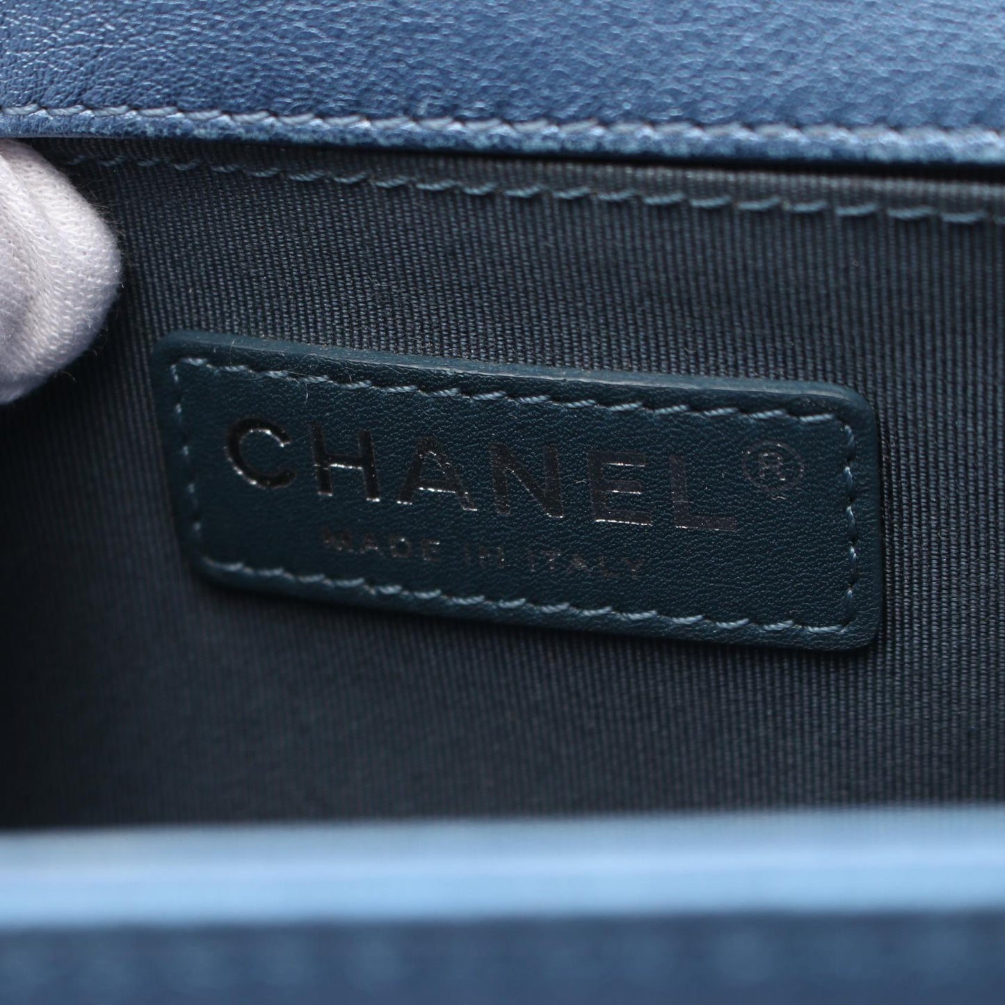 Chanel Boy Chanel Leather Shoulder Bag