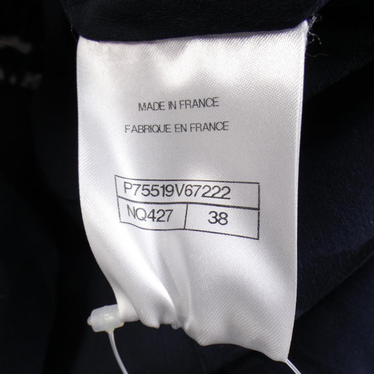Chanel P75519V67222 Jacket Handbag