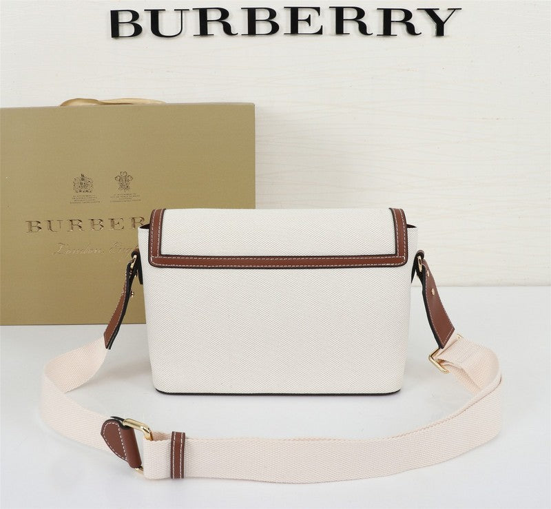 Burberry Bags 626