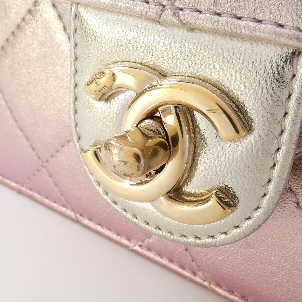 Chanel AS3002 Metallic Lamb Shoulder Bag