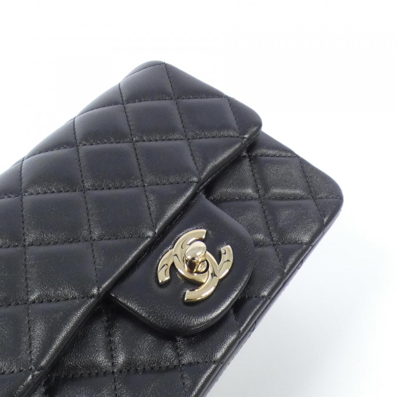 Chanel Lambskin Shoulder Bag
