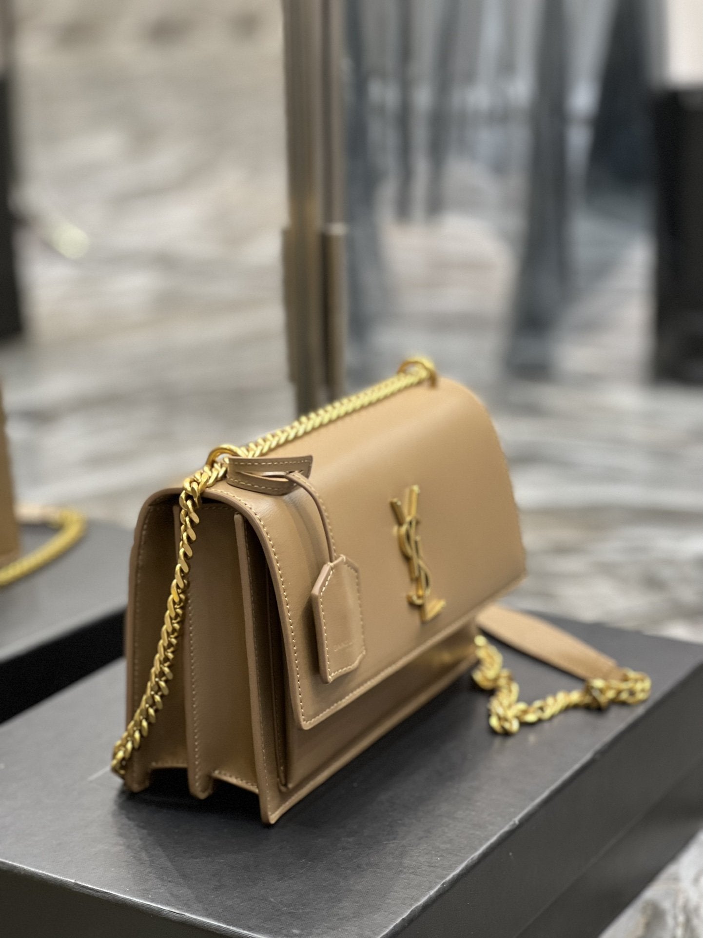Yves Saint Laurent Sunset Medium Chain Bag