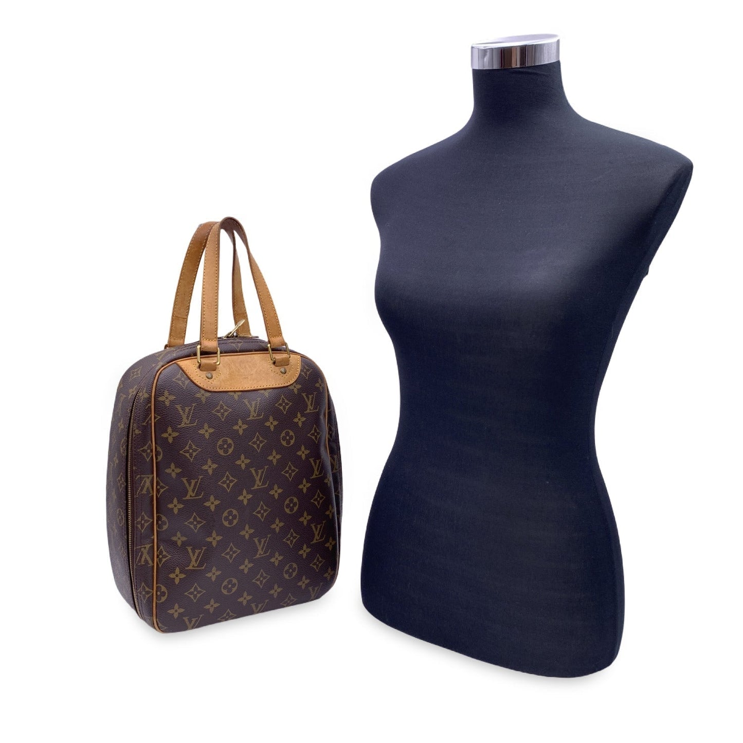 LOUIS VUITTON Monogram Canvas Excursion Shoe Travel Bag M41450