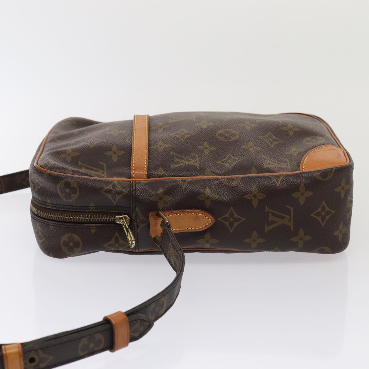 LOUIS VUITTON Monogram Danube GM Shoulder Bag LV Auth