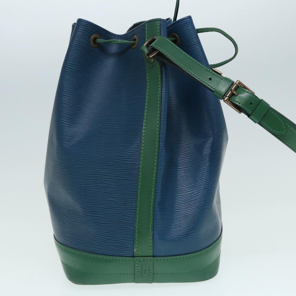 LOUIS VUITTON Epi Noe Shoulder Bag Bicolor color Green Blue LV Auth