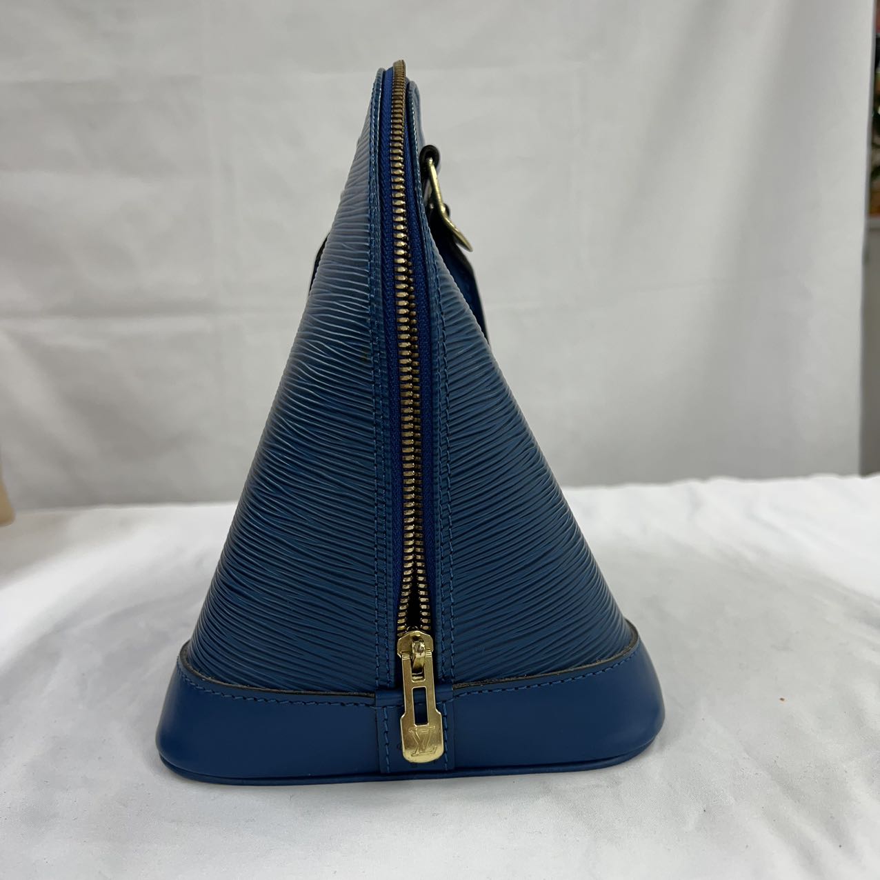 LOUIS VUITTONEpi Arma Blue