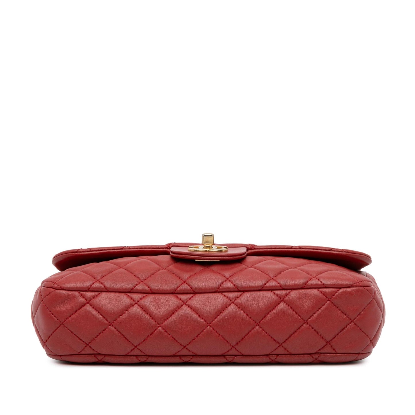Chanel Medium Cruise Charm Lambskin Single Flap (SHG-eTHxYT) Shoulder Bag