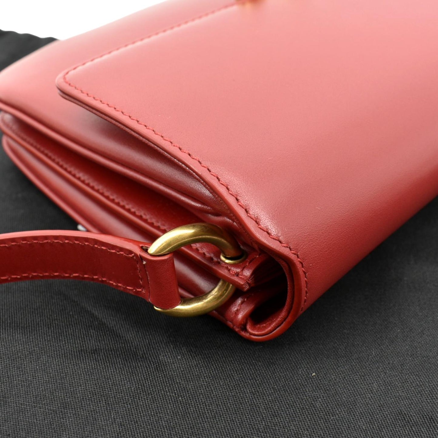 SAINT LAURENT Le Maillon Smooth Leather Shoulder Bag Red