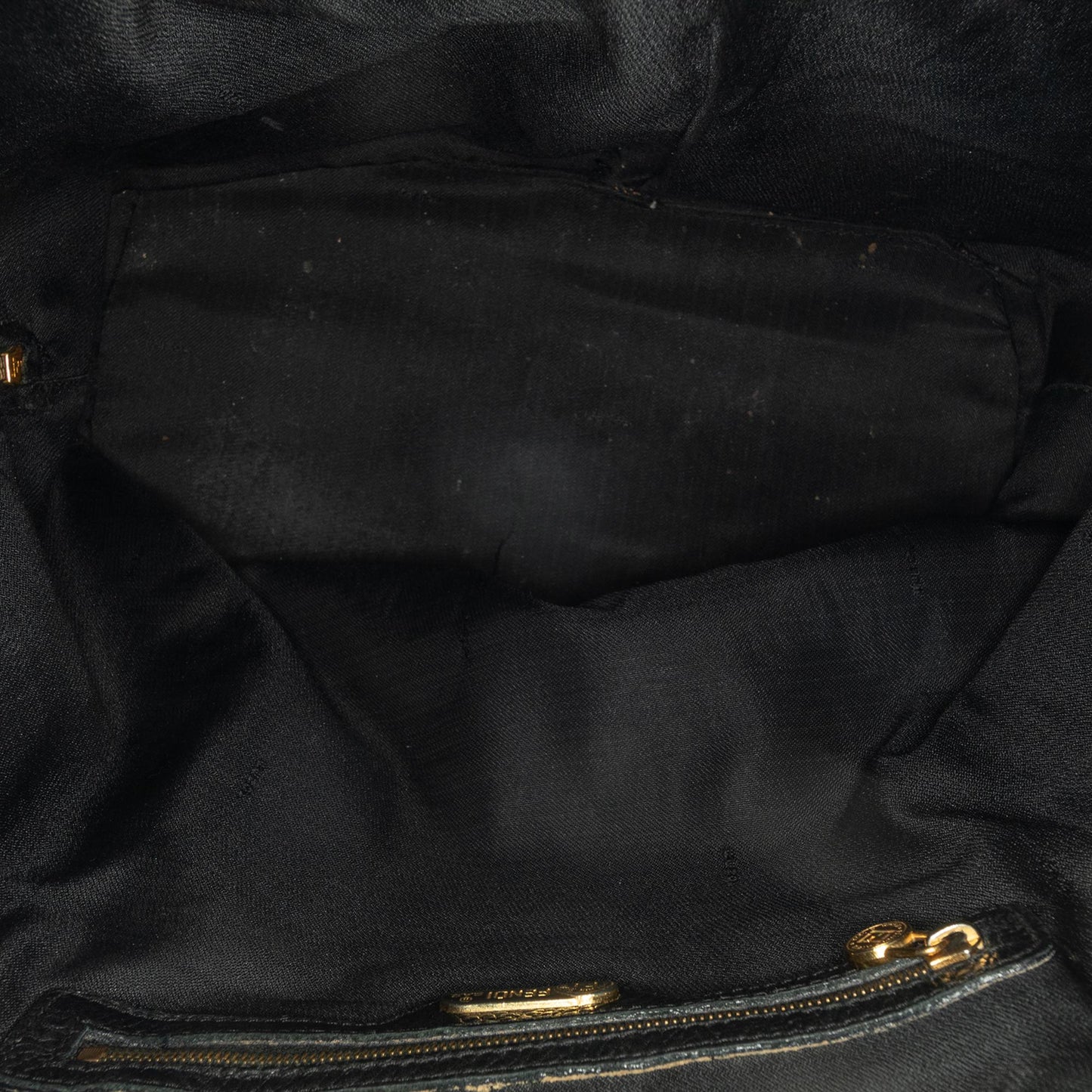 Fendi Leather Drawstring Backpack (hBWU1r)