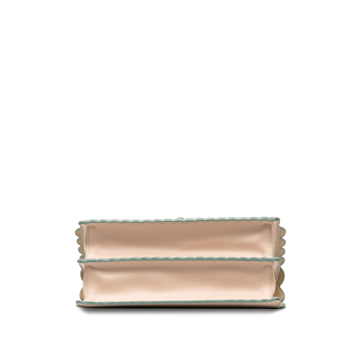 Fendi Scalloped Studded Kan I (ihHz6S)