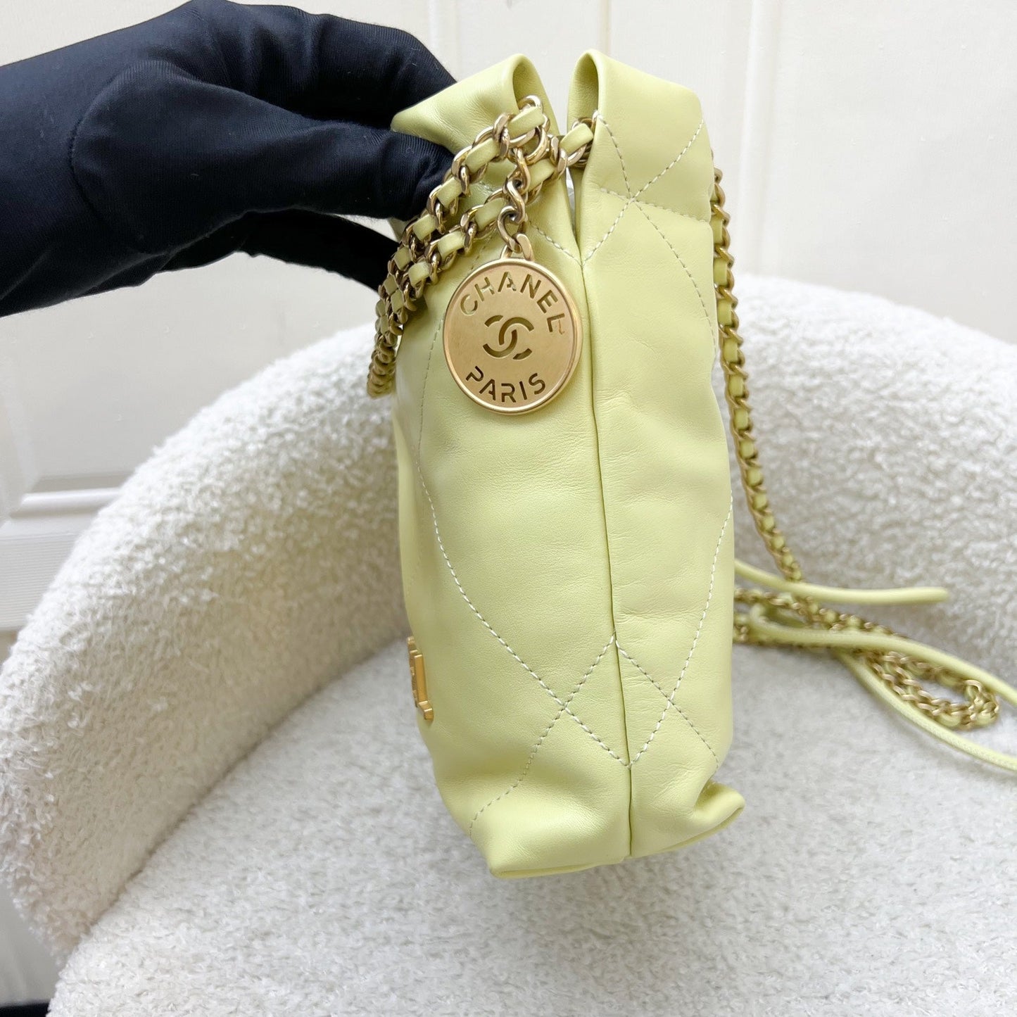 Chanel 22 Mini Hobo Handbag in Yellow Shiny Calfskin and AGHW (Model: AS3980)