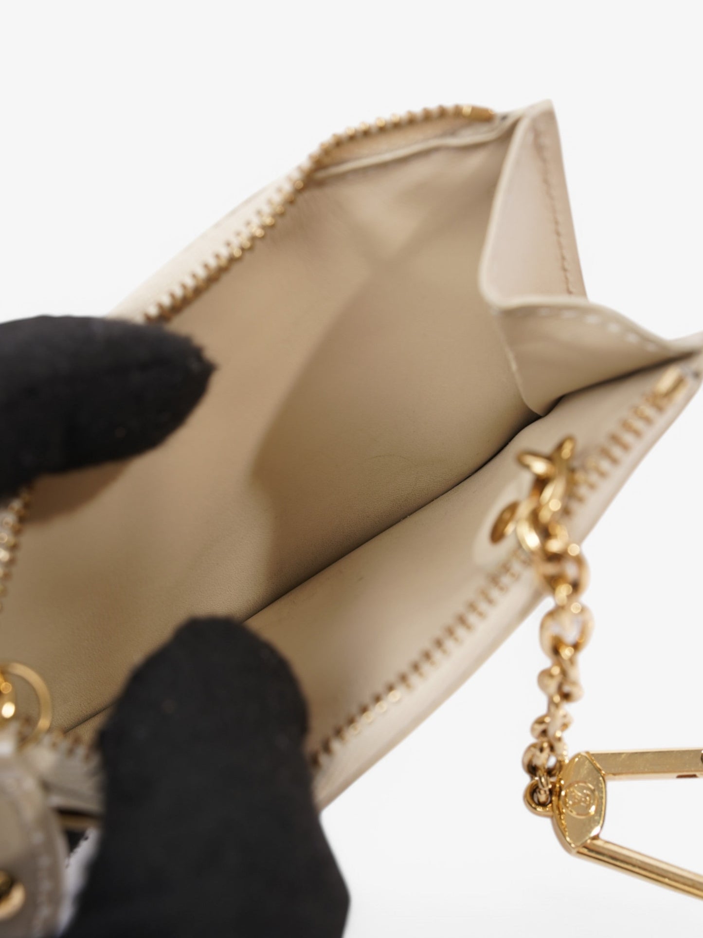 Louis Vuitton Key Pouch Cream Vernis Leather