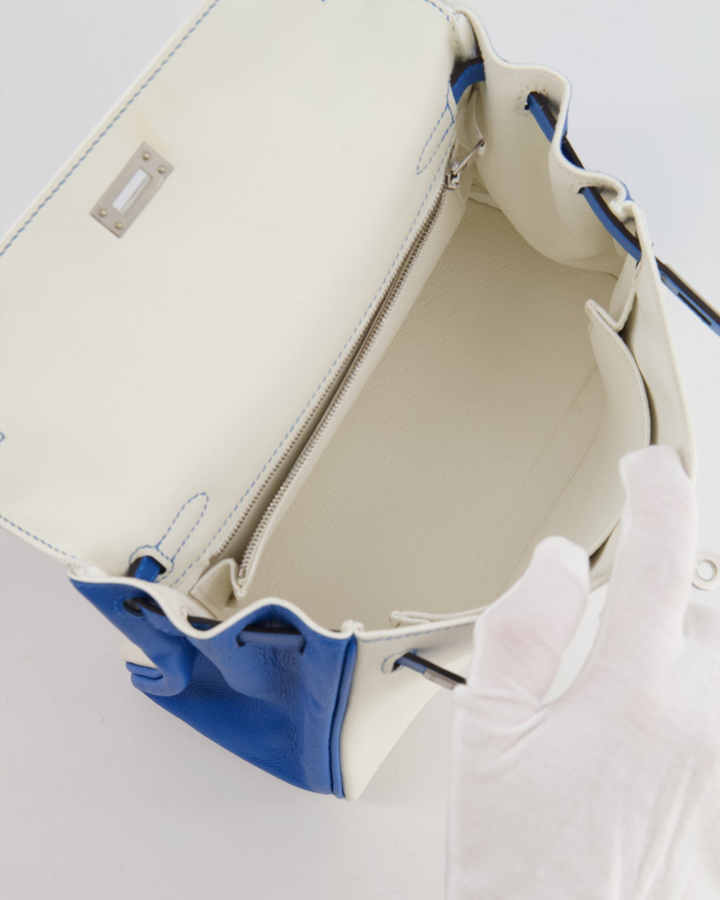Hermes HSS Kelly 25 Retourne Bag in White and Bleu Mykonos Evercolor Leather with Contrast Stitching and Brushed Palladium Hardware