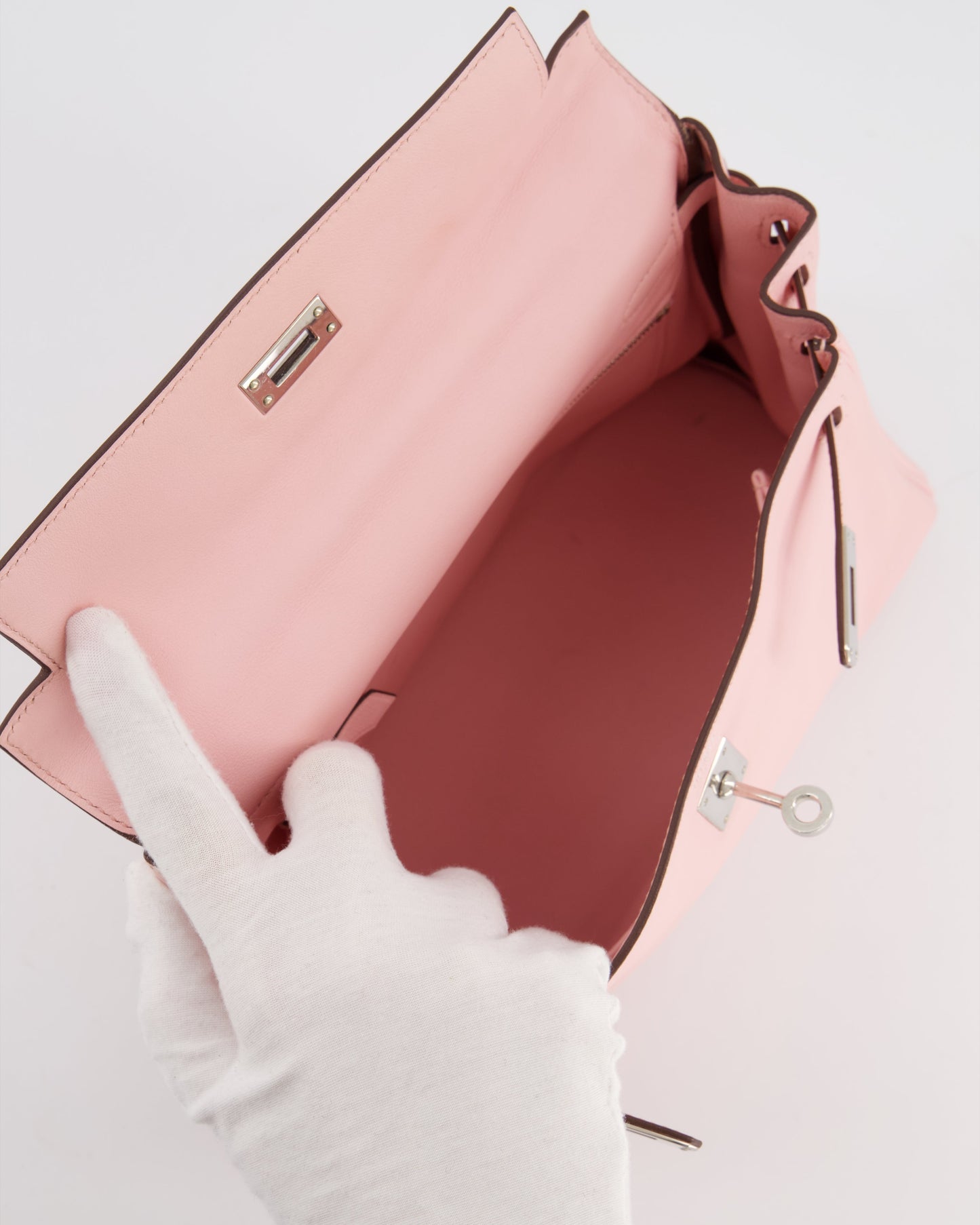 Hermes Kelly 25 Retourne Bag in Rose Sakura Swift Leather with Palladium Hardware