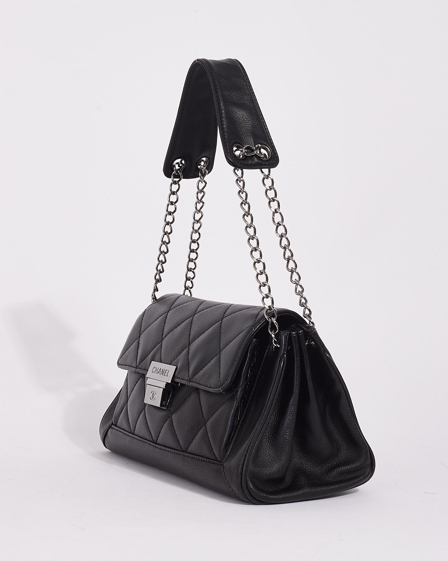 Chanel Black Caviar Leather 2003 Small Shoulder bag