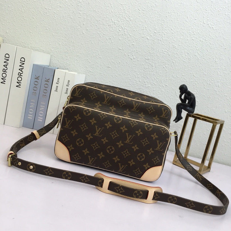 Louis Vuitton Luxury Bags 2052
