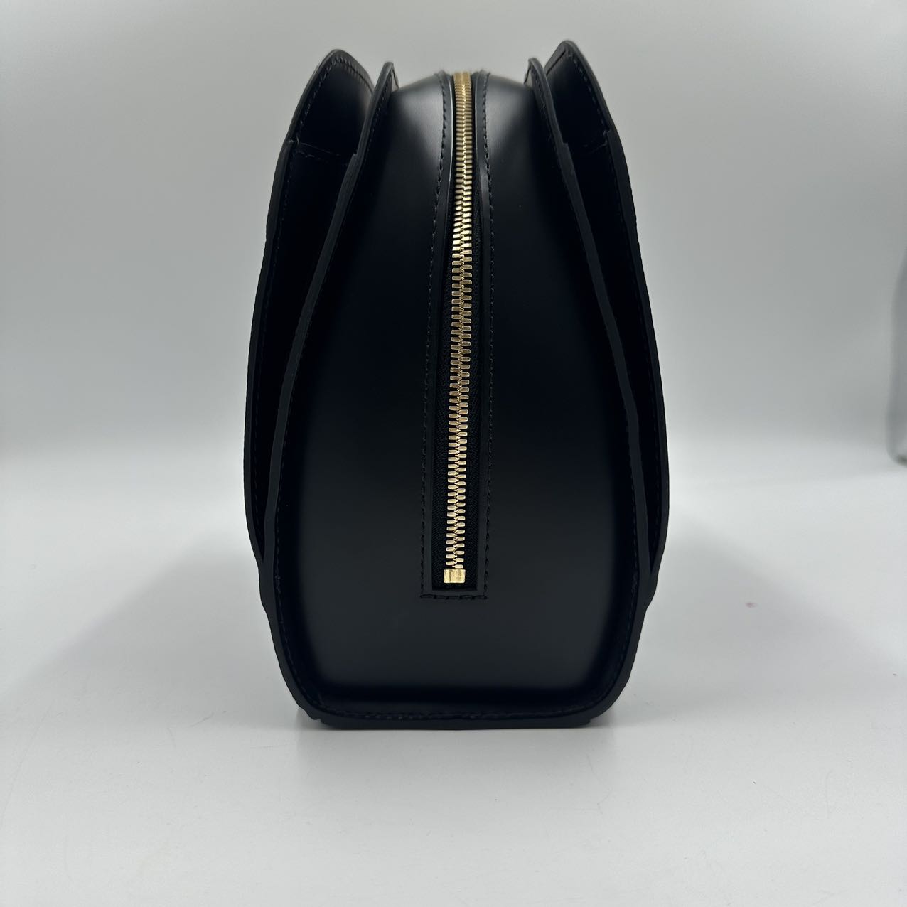 LOUIS VUITTONEpi Pont Neuf Bag