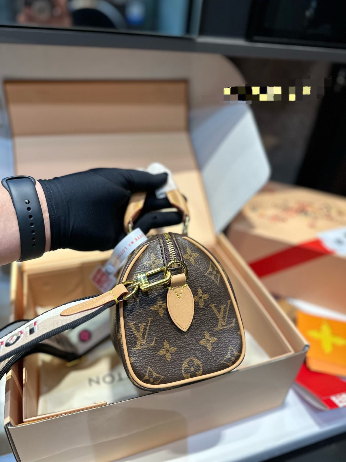 Louis vuitton handbag