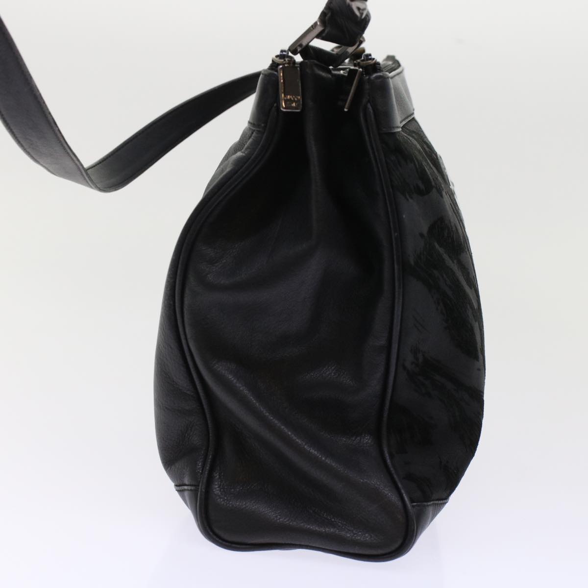 Gucci Leather Shoulder Bag