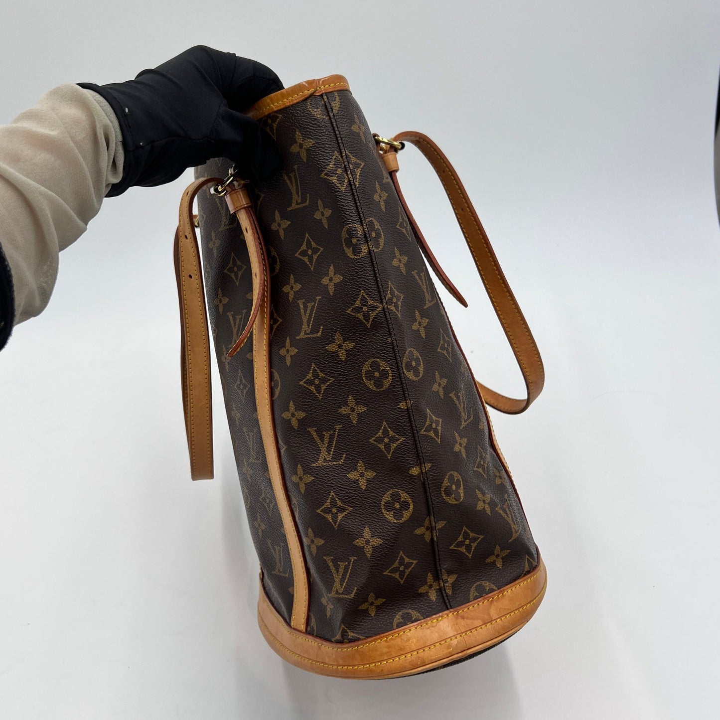 Louis Vuitton LV Monogram Bucket GM - Brown Bucket Bags, Handbags AG025O