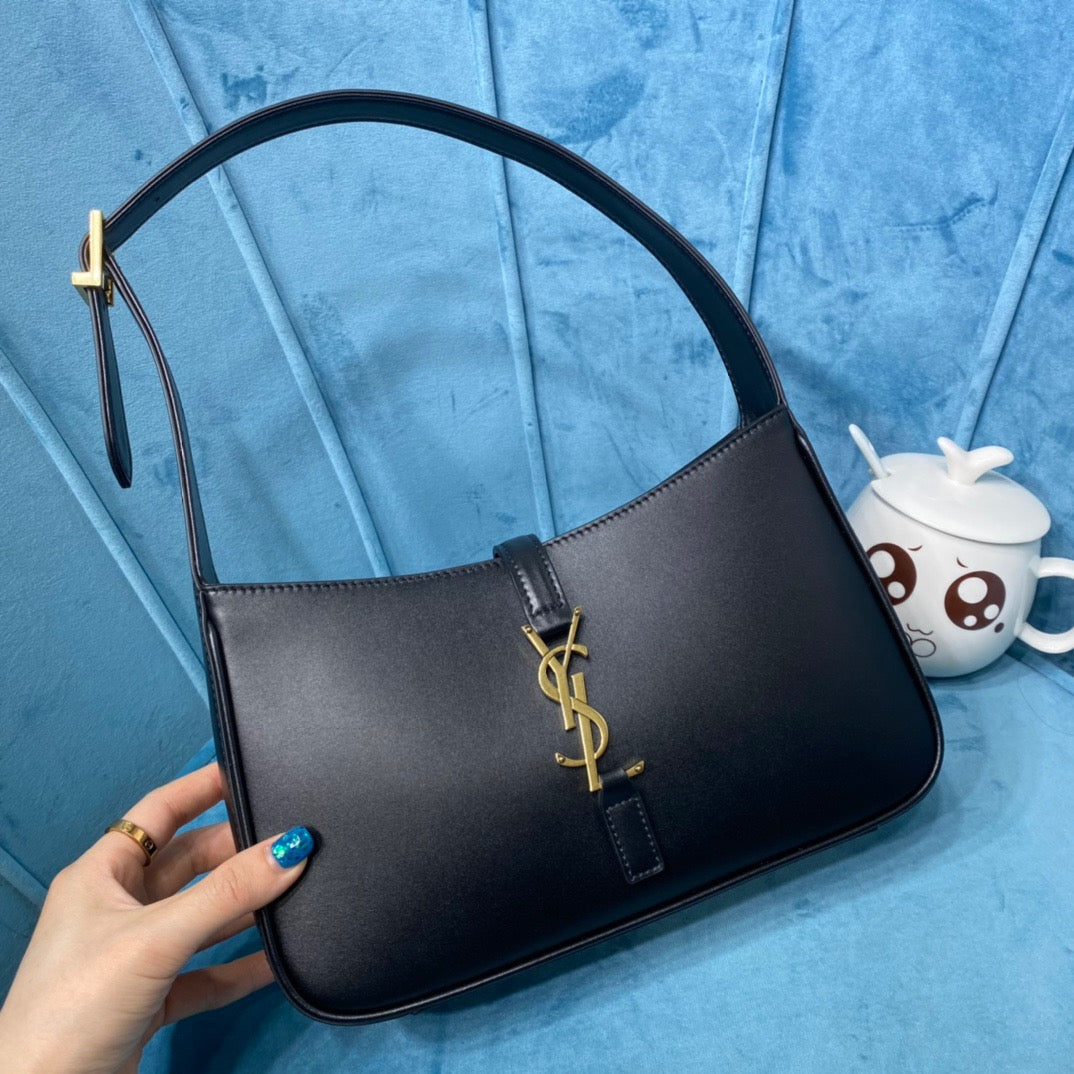 Yves Saint Laurent Hobo Bag In Smooth Black