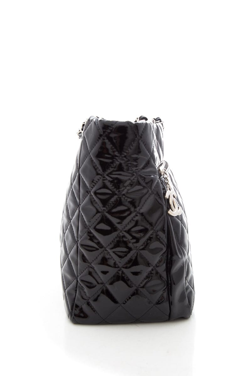 Chanel Black Diamond quilted 2009 2010 HandBag