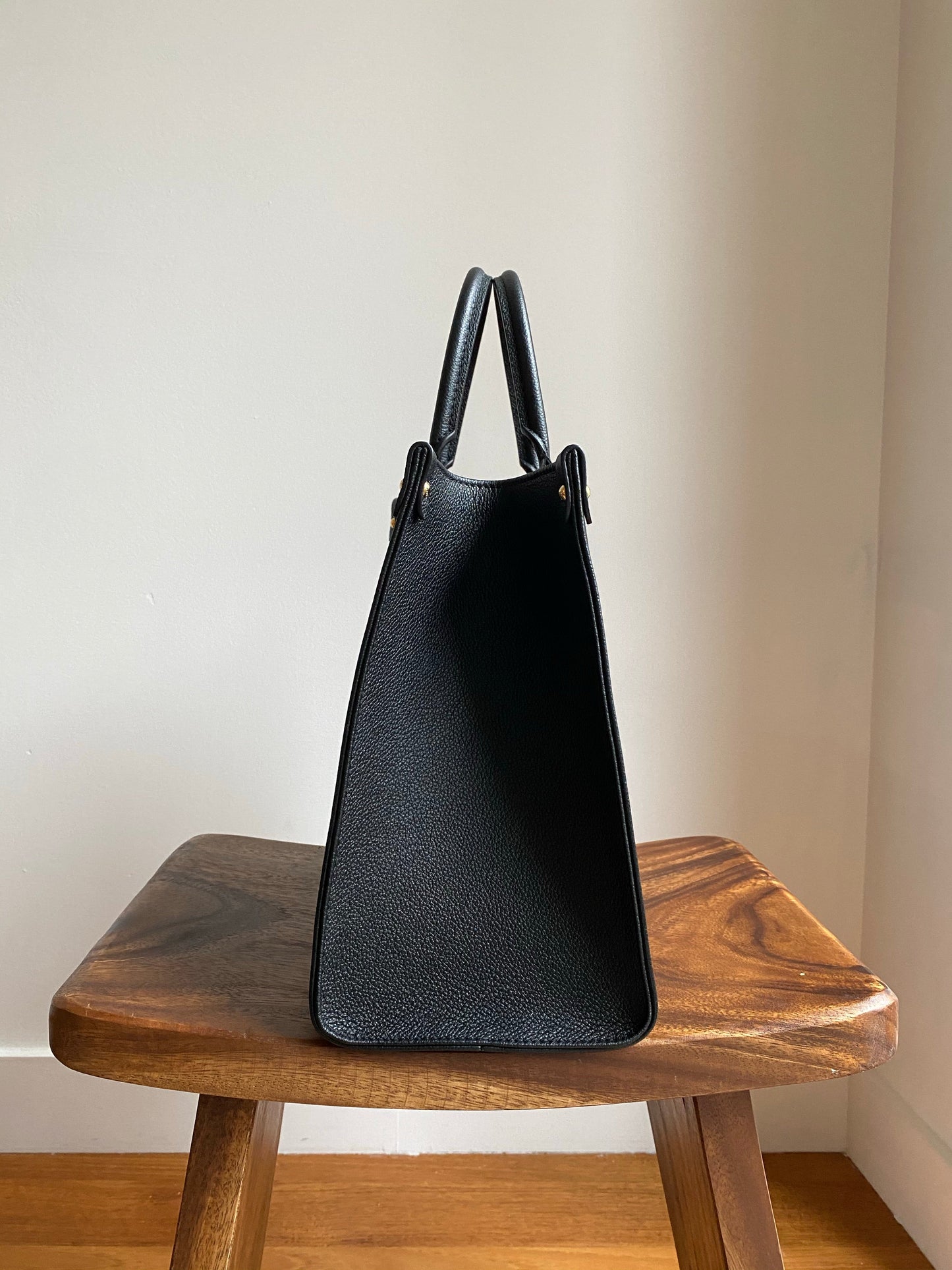 Louis Vuitton Empreinte OnTheGo GM Tote