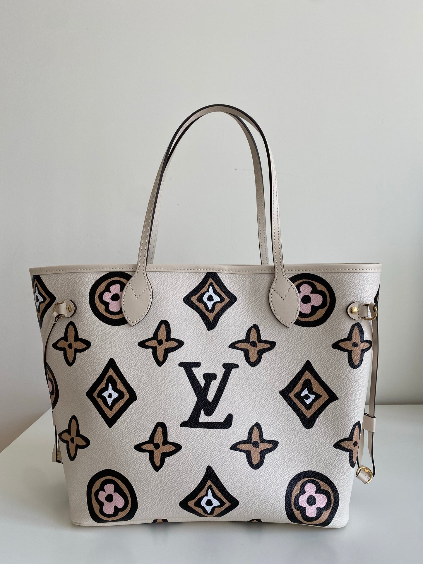 Louis Vuitton Neverfull MM Tote