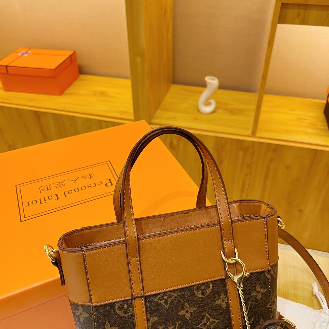 Louis Vuitton ( Christian dior, MCM, Coach, Gucci ) handbags