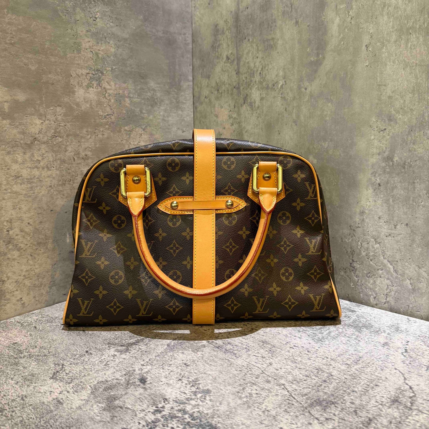 Louis Vuitton manhattan tote bag