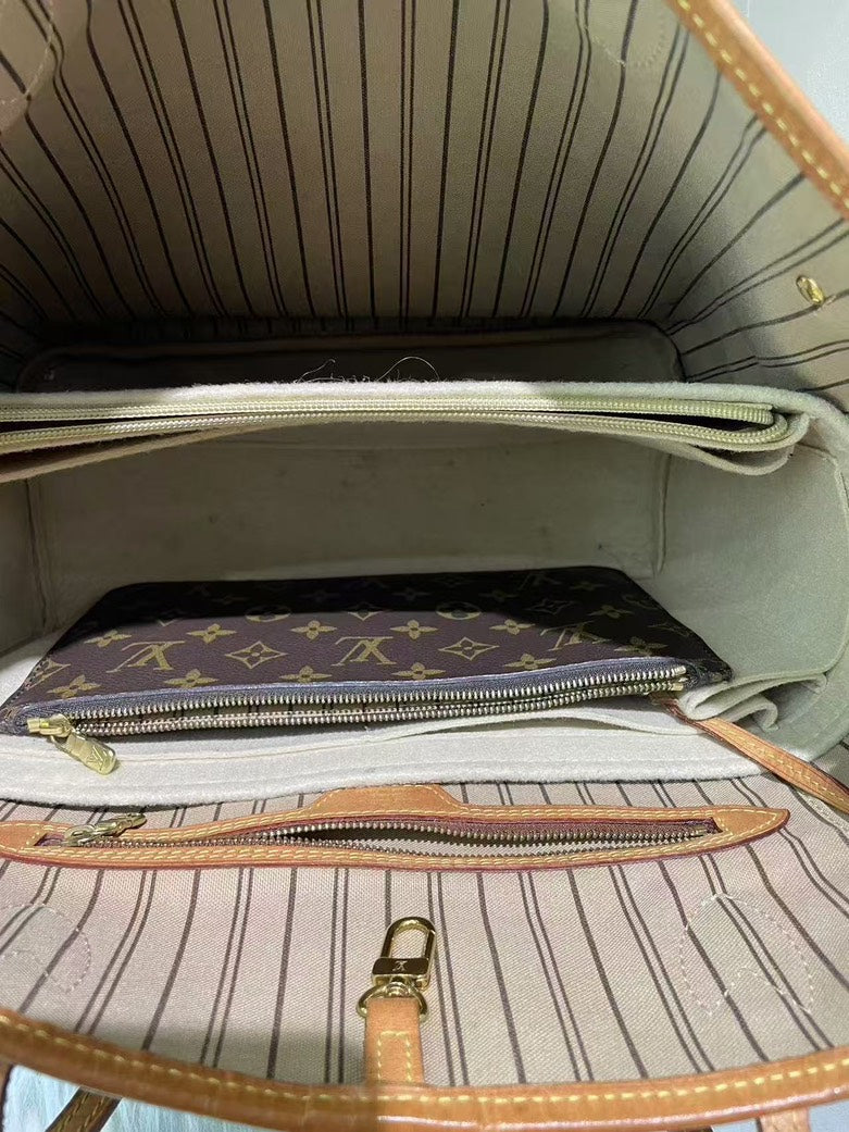 Louis Vuitton Neverfull Monogram Tote Bag Brown