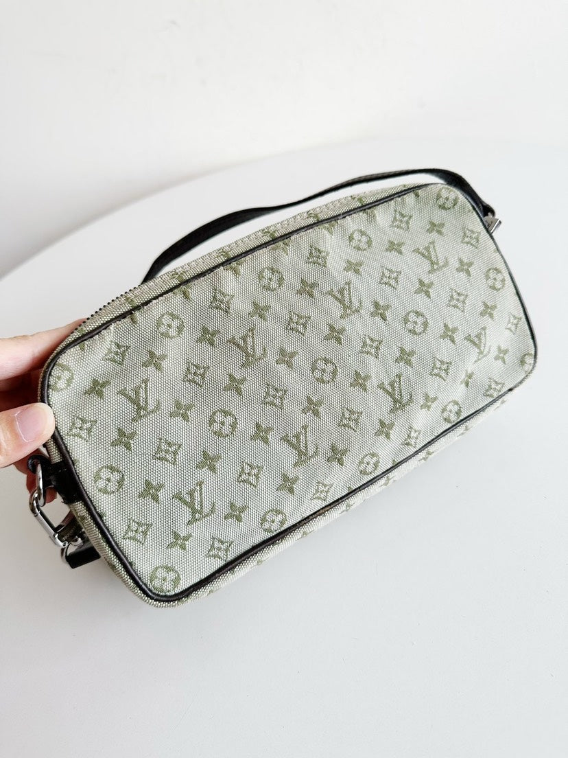 Louis Vuitton Bag 22x12cm