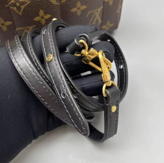 LOUIS VUITTON bagbag