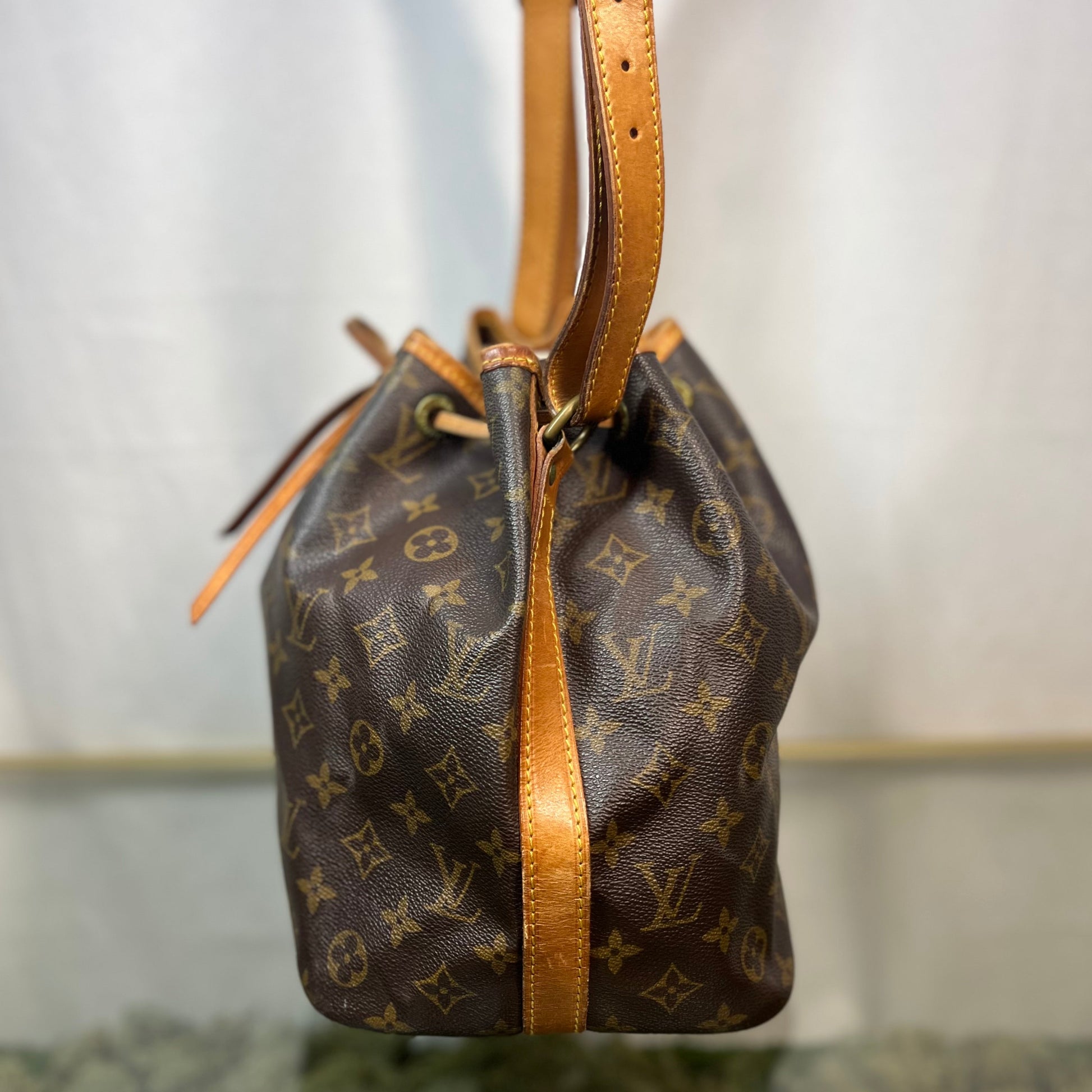 LOUIS VUITTON Noe Brown Monogram Canvas Bucket Bag