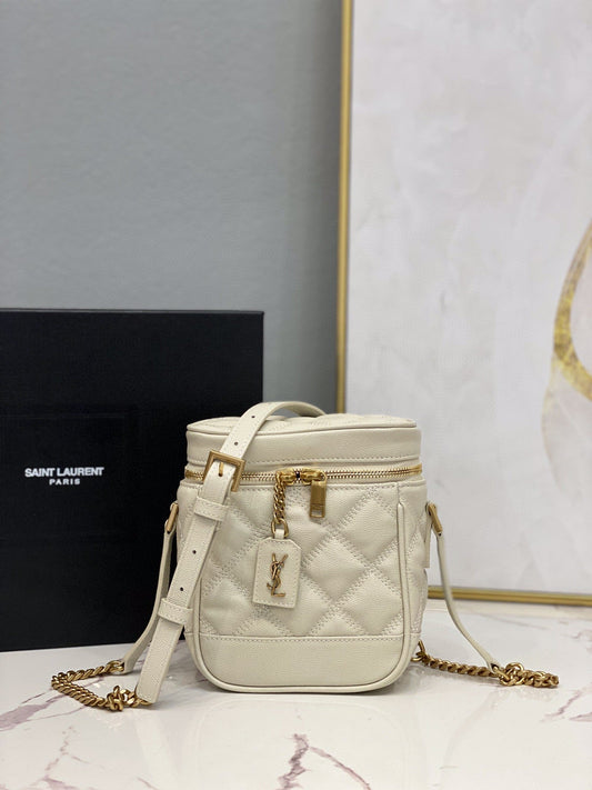 Yves Saint Laurent Vanity Bag In Carr Quilted Grain De Poudre White