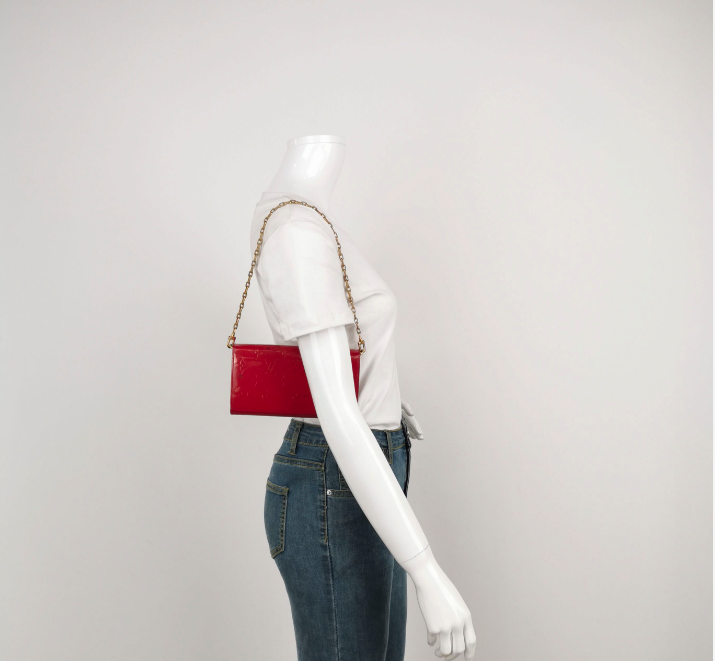 Louis Vuitton (LV) sarah Chain Bag red 24011278573688