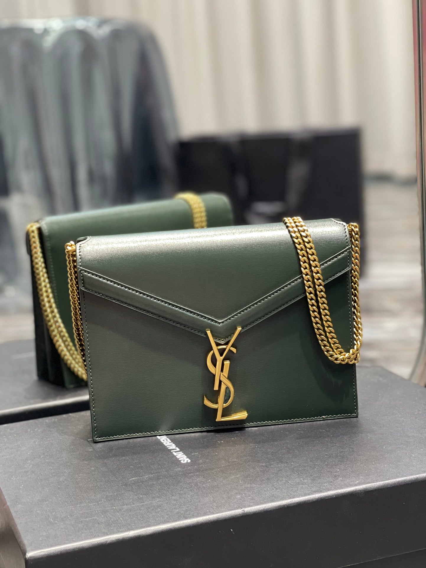 Yves Saint Laurent Cassandra Medium Chain Bag In Grain De Poudre Embossed